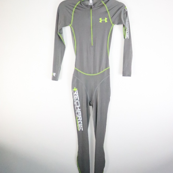 under armour recharge suit